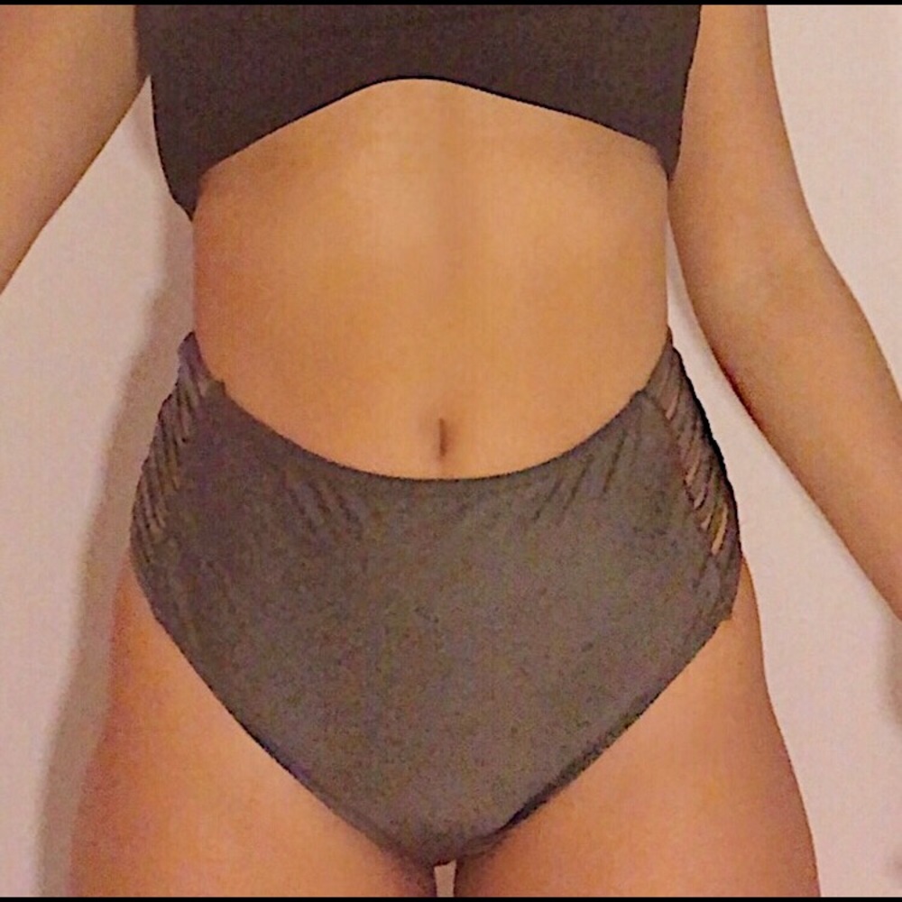 ZAFUL CUT OUT BIKINI BOTTOM